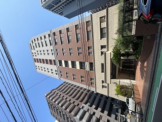 T@